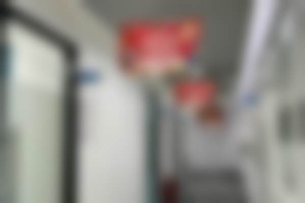 三、上海优牙口腔门诊部（中喜口腔 - 南京西路店）医生介绍