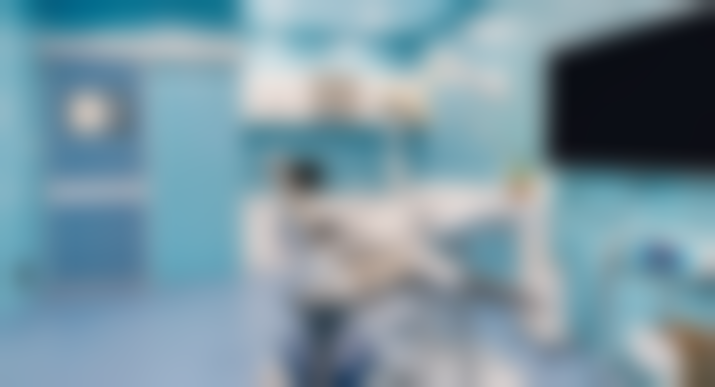 山东日照微笑口腔医院韩国奥齿泰标准种植牙（单颗）+种植导航项目2980元起，院长操作享3.3折优惠 