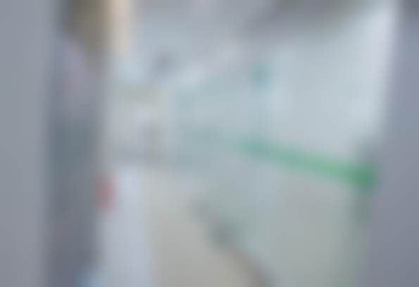 廖定亮医生在深圳美莱口腔