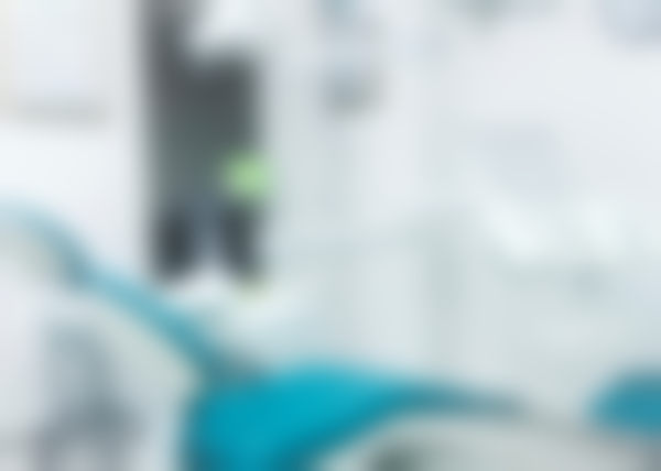 臻享超声波洁牙(抛光 + 喷砂)套餐适用人群