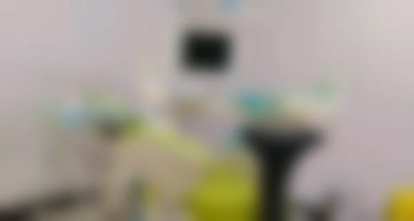 三、珠海一诺口腔诊所医生介绍