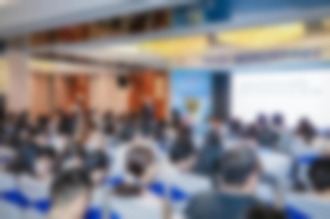 唇侧矫治器治疗突面畸形的实例展示