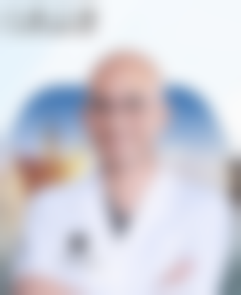 艾哈迈德·法维兹