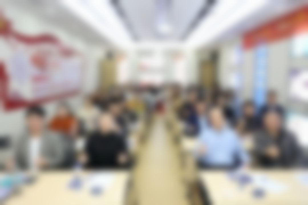 医院优势:正规资质与数字化设备支撑